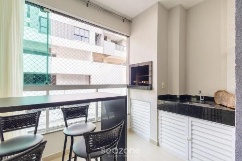 2BR Apt–BBQ, Garage, Near Beach – LTL0301