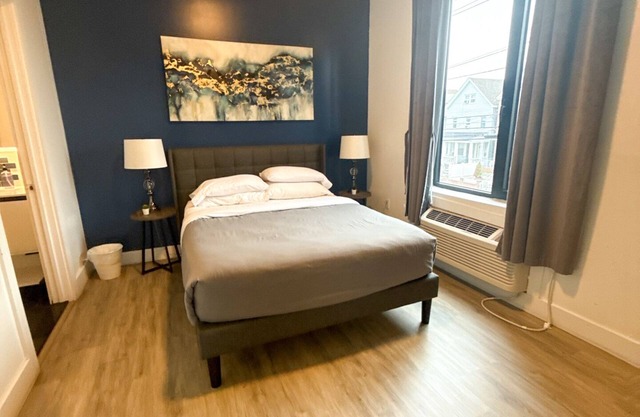 2BR apt near EWR airport 7073