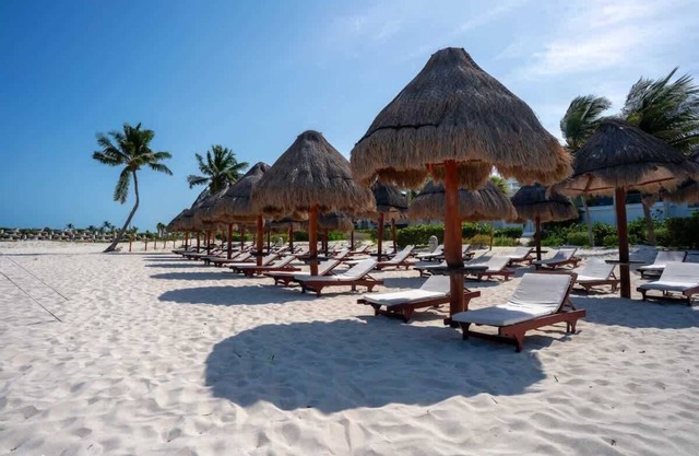 2BR Beachfront Exclusive Condo with Top Features