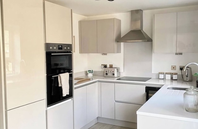 2br for couple or families