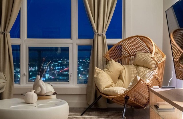2BR Penthouse » AC » BBQ » Parking » Sleeps 6