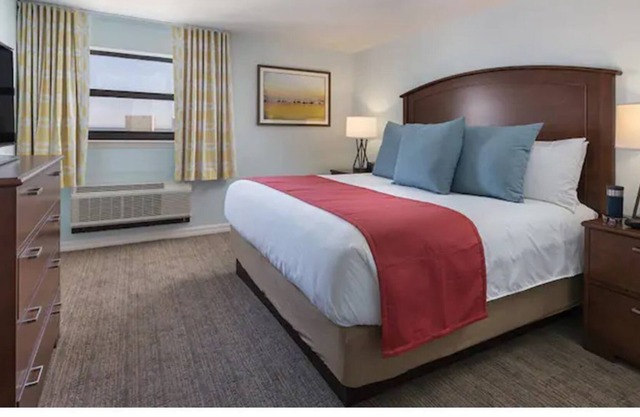 2BR private deluxe in a Lovely resort next to Broadwalk