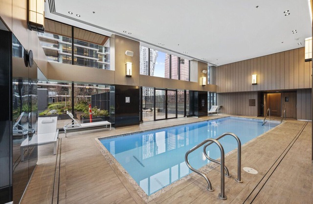 2BR: Sauna, 24/7 Gym, Parking, w/Gaggenau & Aesop