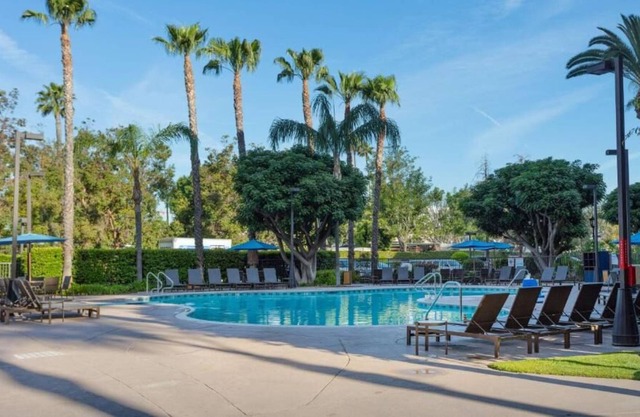 2BR Suite Ideal for Families seeking Disney Magic! Pets Allowed, Free Breakfast