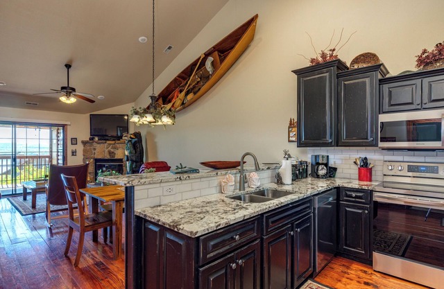 2BR Village At Indian Point 2010 near SDC - Free Tickets Daily up to $500