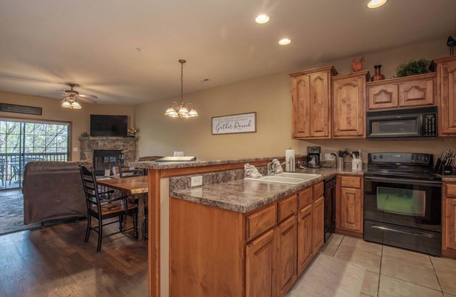 2BR Village At Indian Point 1902 near SDC - Free Tickets Daily up to $500