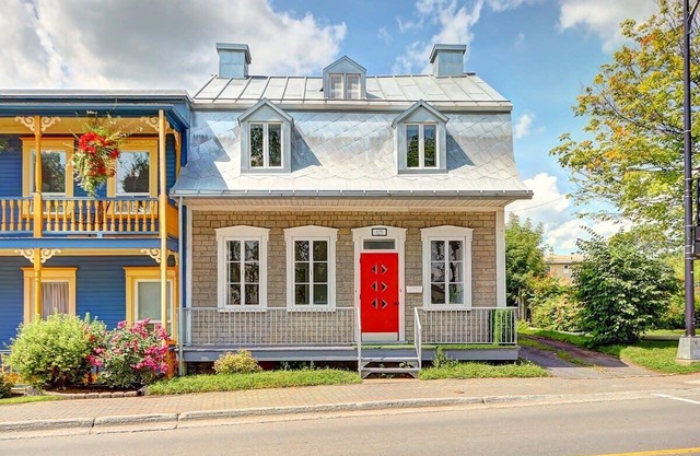 2BR w/Hot Tub & 2 Parking | 8 min to Old Quebec
