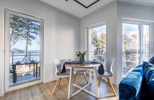 2Homerent | Amazing Sea View | Beachside | Parking