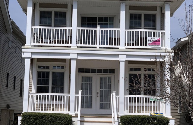 2nd Floor Unit in Ocean City's Gold Coast with Rooftop Deck