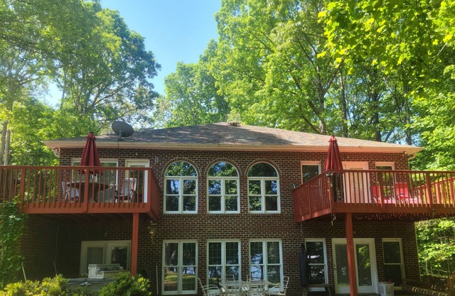 3-305 - Woodhaven * Lakefront * WIFI * Pets Welcome *
