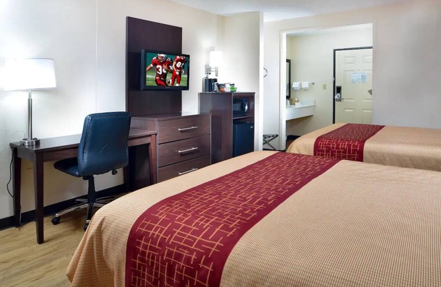 3 Affordable Units Close to Convention Center, Shopping & Downtown