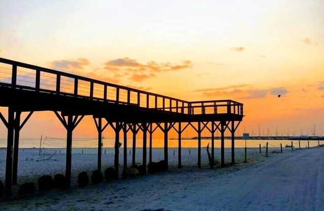 3 bdr + 4 bthr condo 🏢 /Beach access 🌅🌊+ Pool + Marina view 🏖️🛥️