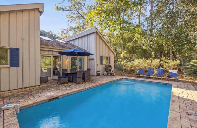 3 BDR Stay for 8 Near Beach, Shops, & Golf Course!