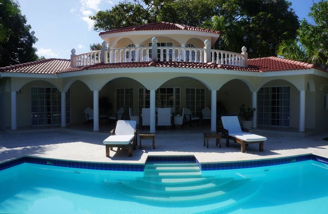 3-Bdrm Villa Chairman's Circle - Elite Black-band All-Inclusive