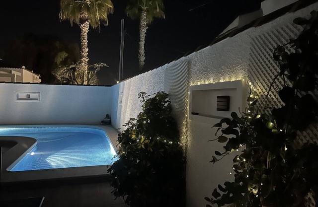 3 bed, 2 bath villa, large private pool, 10 mins walk from beach and amenities