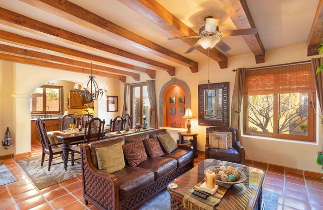 3 bed 3 bathLess than 5 minutes from the beach and community pool!