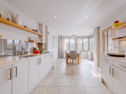 3 Bed in Burnham Deepdale KT045