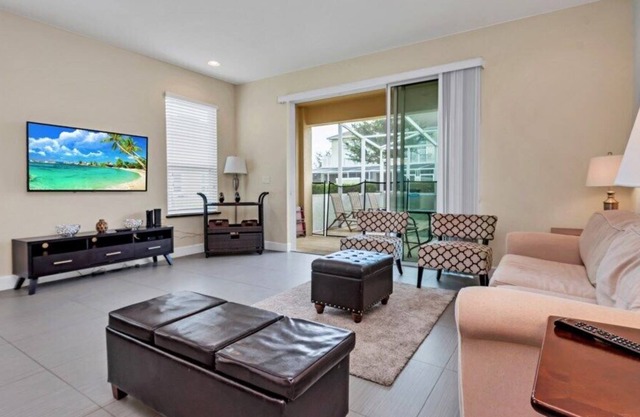 3 bed Modern Town Home Close to Disney 1447RC