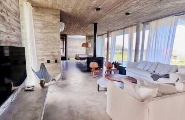 3-bedroom villa in amazing Tajamares de la Pedrera with swimming pool, AC, WiFi
