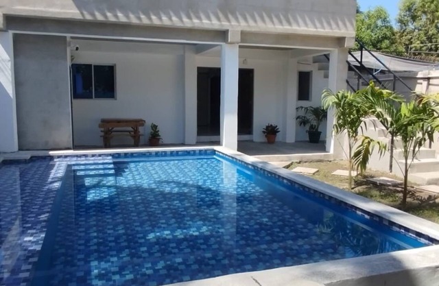 3-bedroom house in charming La Libertad private beach house with WiFi, AC