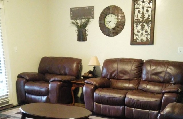 3 Bedroom 2 bath deluxe Condo