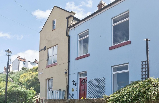 3 bedroom accommodation in Staithes, near Whitby