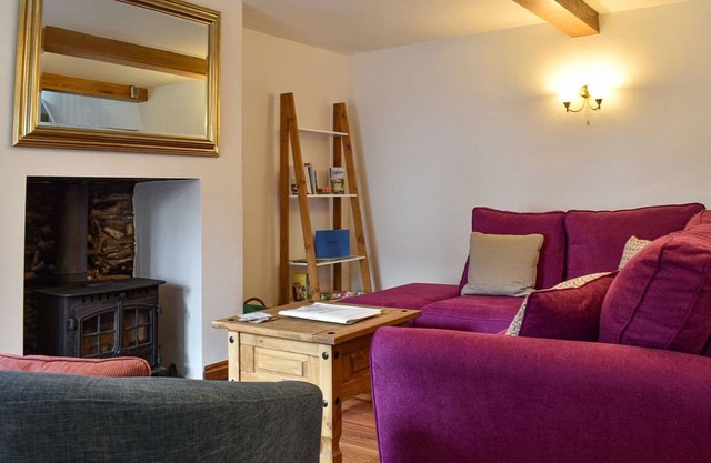 3 bedroom accommodation in Lindale, near Grange-over-Sands