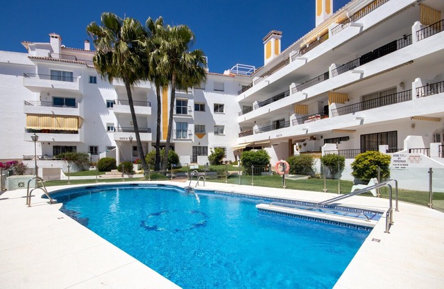 3 bedroom accommodation in Riviera del Sol