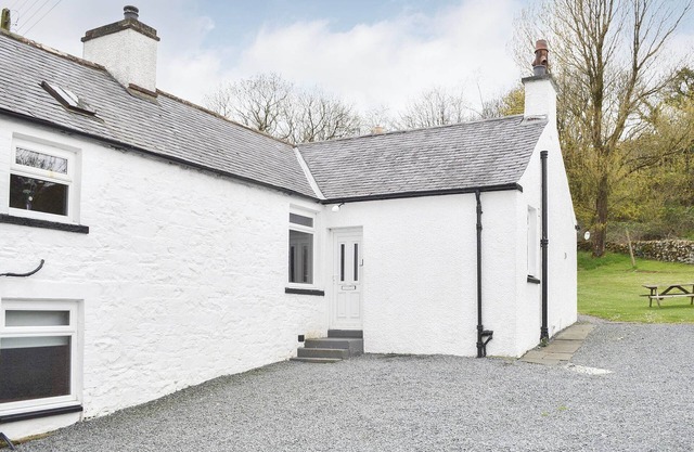 3 bedroom accommodation in Glenluce, near Stranraer
