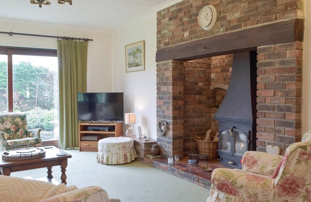 3 bedroom accommodation in HAVERFORDWEST