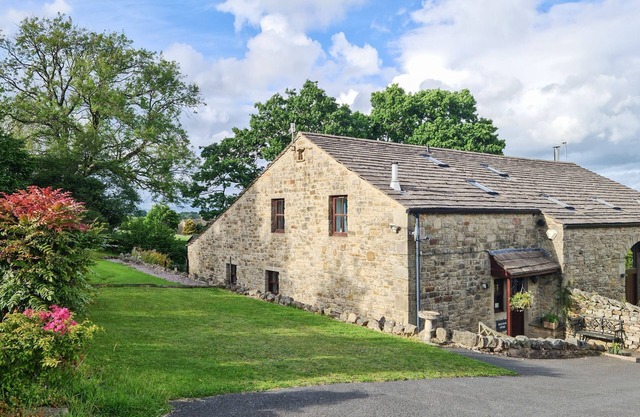 3 bedroom accommodation in Salterforth, near Barnoldswick