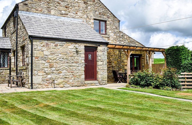 3 bedroom accommodation in Beacon Fell