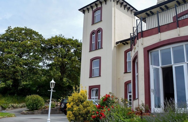 3 bedroom accommodation in Penmaenmawr, near Conwy