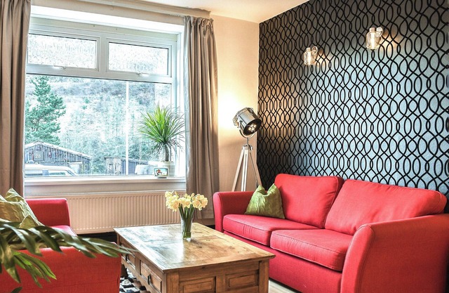 3 bedroom accommodation in Cymmer, near Port Talbot
