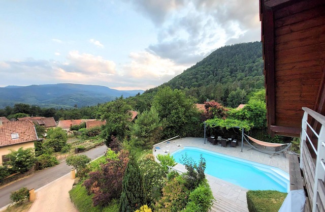 3 bedroom accommodation in La Vancelle