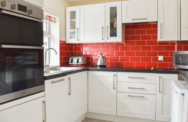 3 bedroom accommodation in Selsey, near Chichester