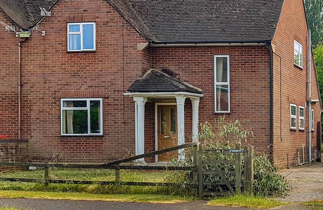 3 bedroom accommodation in Chilbolton