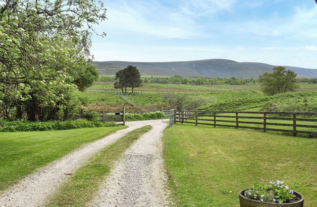3 bedroom accommodation in Glenrinnes