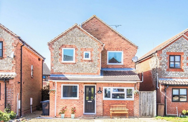 3 bedroom accommodation in Sheringham