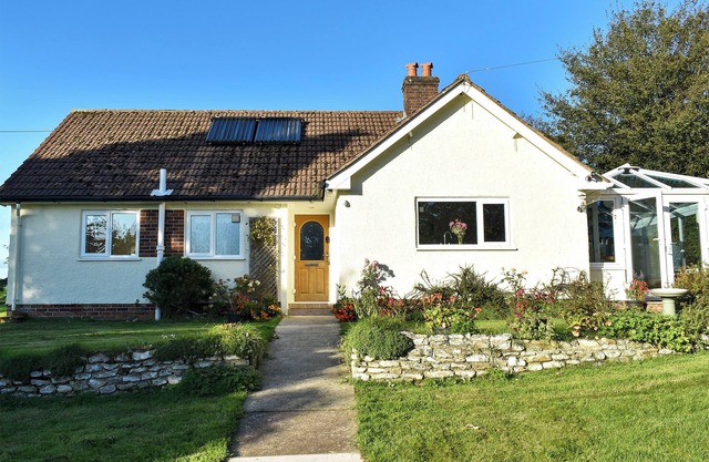 3 bedroom accommodation in Membury, near Axminster