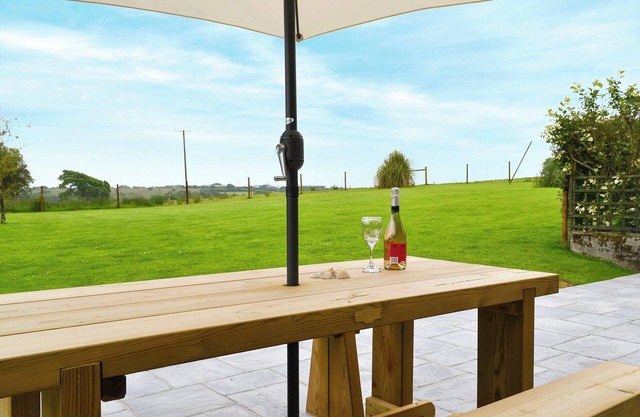 3 bedroom accommodation in Bradworthy, near Hartland