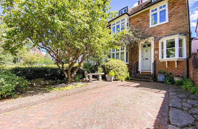 3 bedroom accommodation in Tenterden