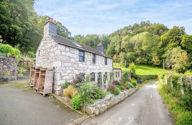 3 bedroom accommodation in Abergele