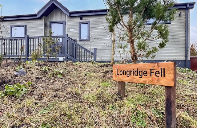 3 bedroom accommodation in Chipping