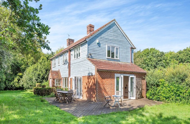 3 bedroom accommodation in Westfield, near Hastings