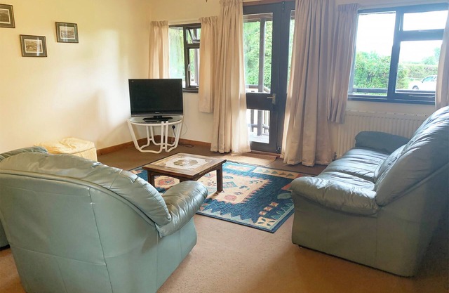 3 bedroom accommodation in Bromham