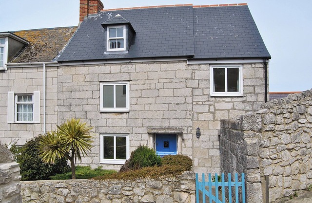 3 bedroom accommodation in Portland