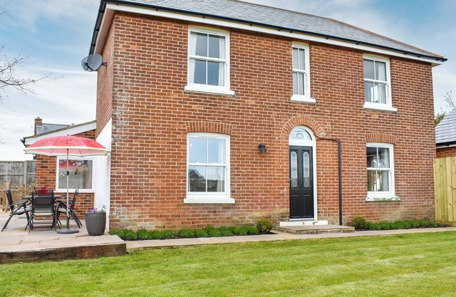 3 bedroom accommodation in Newchurch, near Sandown