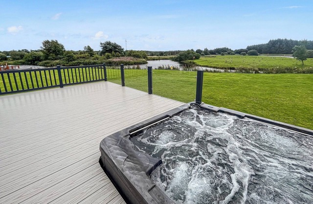 3 bedroom accommodation in Annan