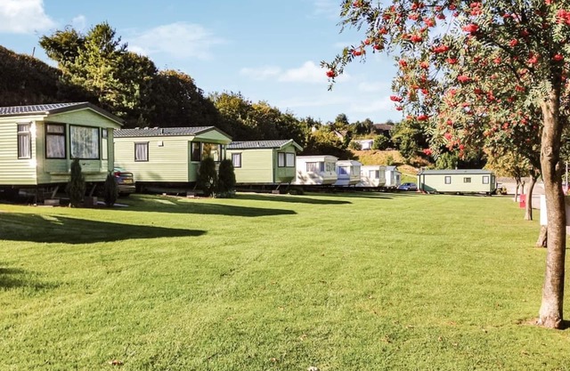 3 bedroom accommodation in Buxton